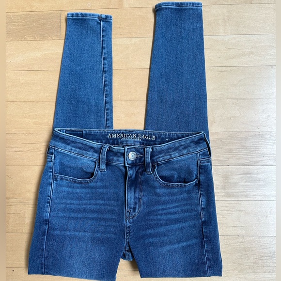American Eagle Jeans - Hi-Rise Jegging - Size 2 Regular - Picture 2 of 7